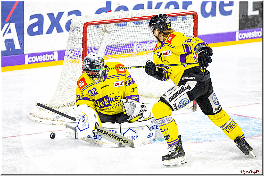 DEL; Koelner Haie - Krefeld Pinuguine; Koeln, 24.11.2019